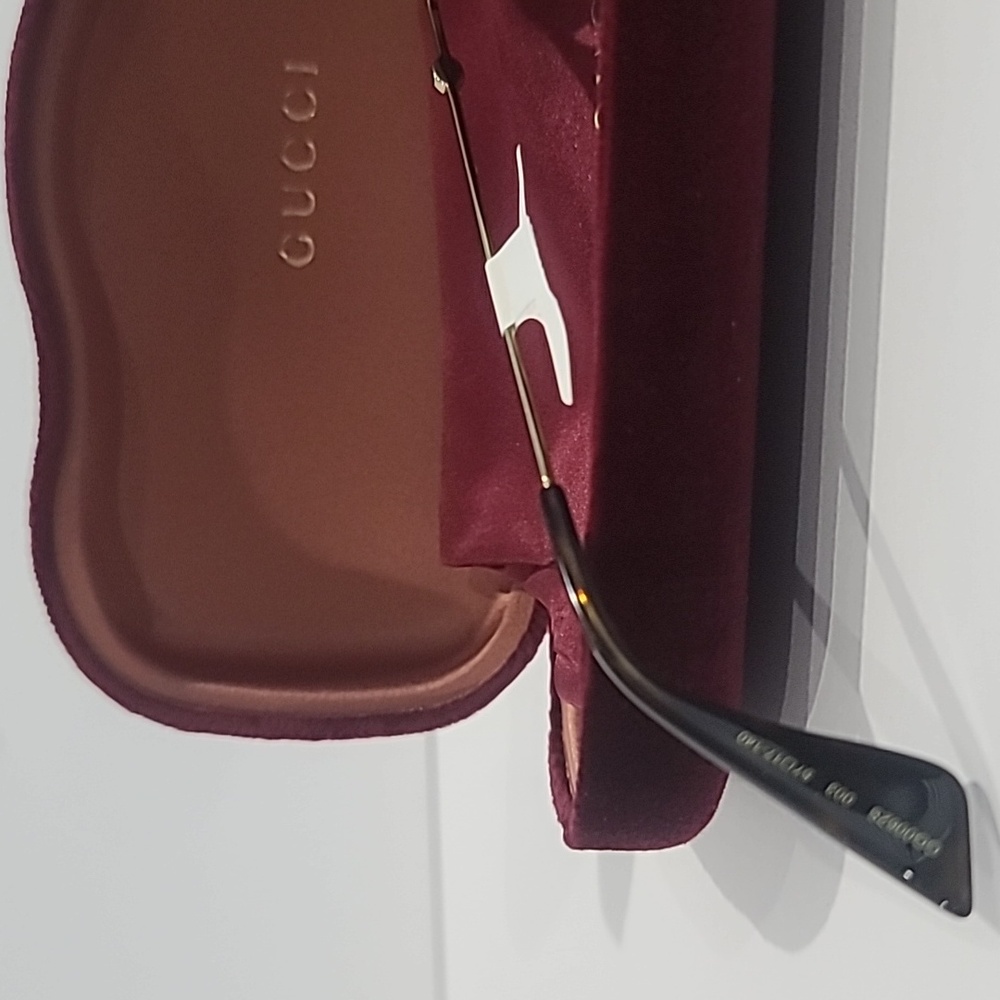 ✅ Gucci GG0062S Sunglasses Complete Set NEW (Case, Cloth, Authenticity) ⭐NEW - Picture 15 of 17